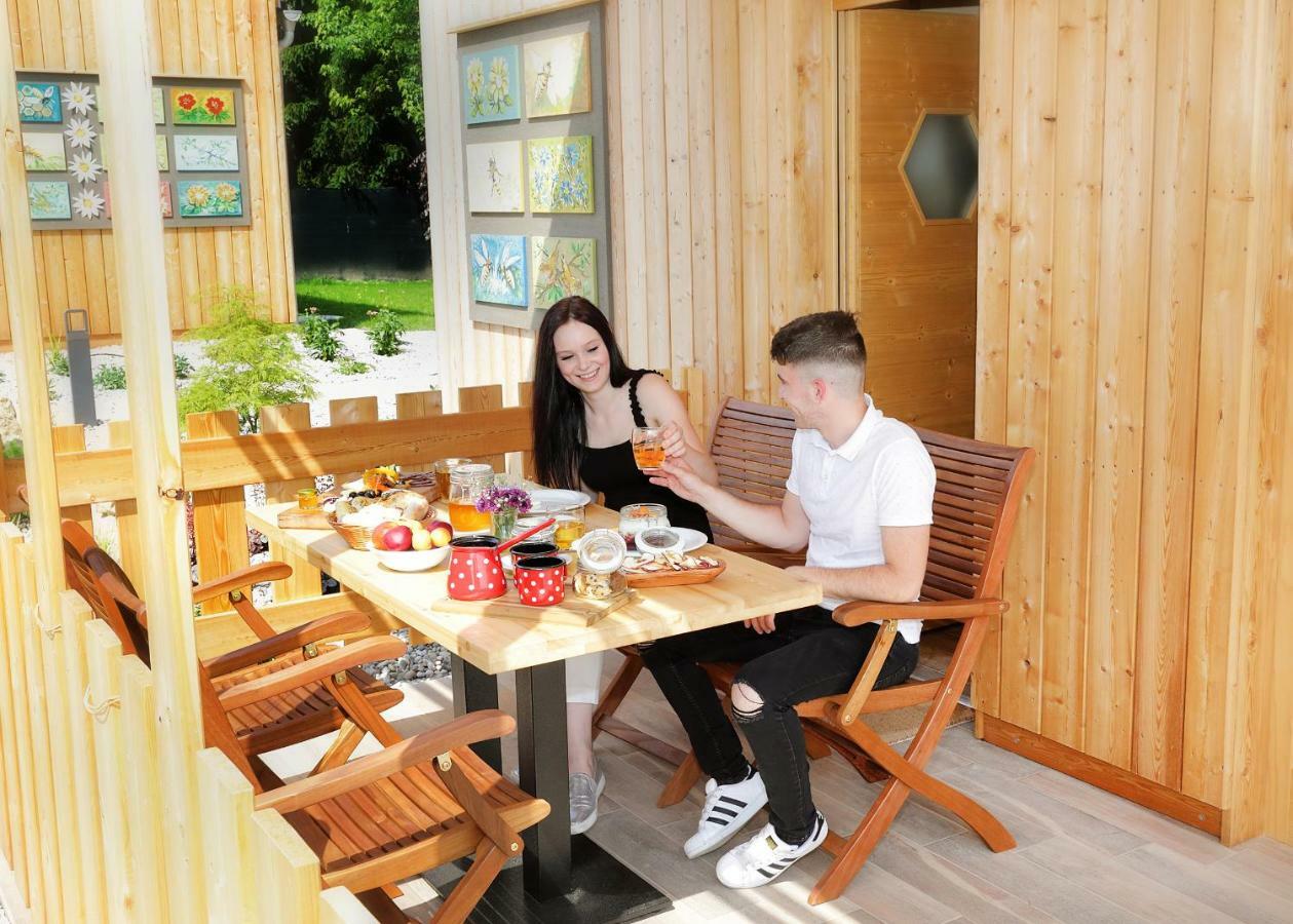 Honey Paradise Glamping Resort Dobova Exterior photo